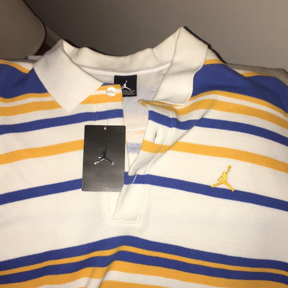 Men’s Jordan 3 button polo XXL